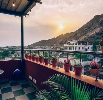 Pink City House | Nahargarh view Hotel