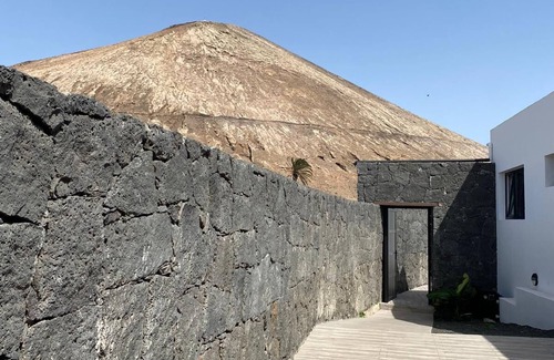Tinajo House | Naiara Suite