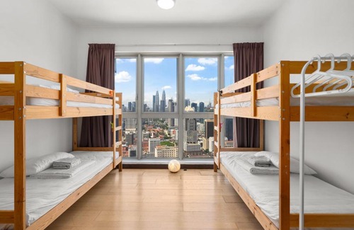 Chow Kit Hostel | NaiBnB in Regalia Residence