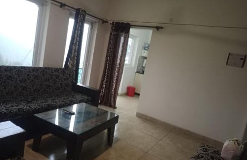 Shyamkhet Apartment | Nainigreen Valley Kainchidham Luxurious Homestay