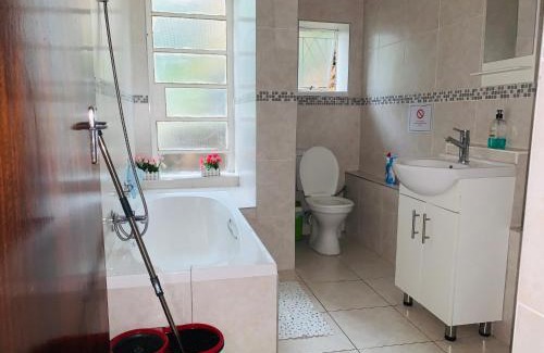 Greater Johannesburg Metropolitan Area Apartment | Naisiae - Lovely 1-bedroom vacation home with pool