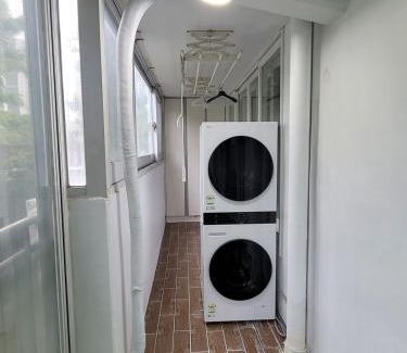 Saha Apartment | Nakgae Station 5 minutes away 68 pyeong