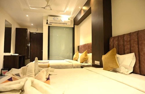 Shivpuri Hotel | Nakshatra Resort & Garden