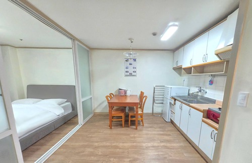 Yeoju Hotel | Nam Han River Ilsung Condo
