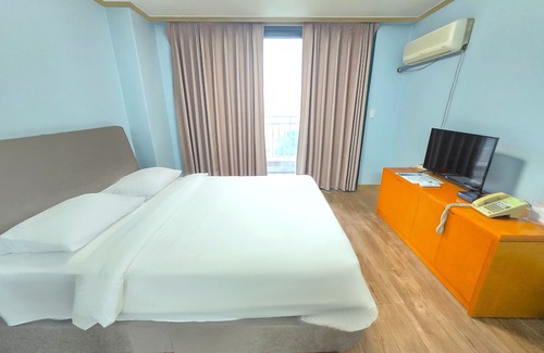 Yeoju Hotel | Nam Han River Ilsung Condo