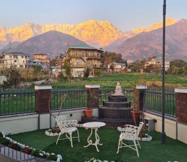 Khattalwada Apartment | NamahStay Cozy Family Living