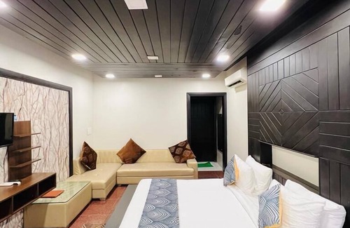 Alwar Hotel | Naman Bagh