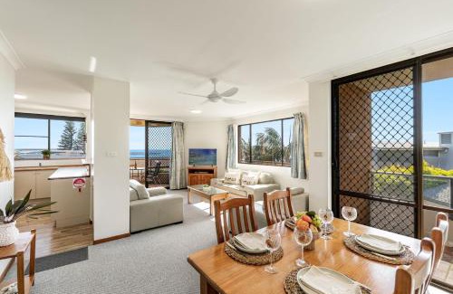 Yamba Apartment | Namanula Unit 6 - Ocean Views without the Price Tag