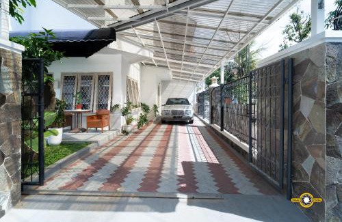 Turangga Villa | Namdur Gria Sinom - Charming Javanese Style Villa