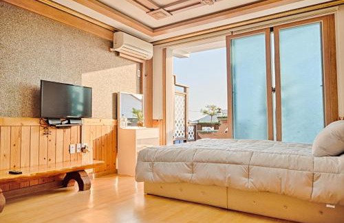 Namhae House | Namhae Hoho Flower Pension