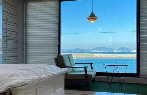 Namhae House | Namhae Ocean Lounge Pension