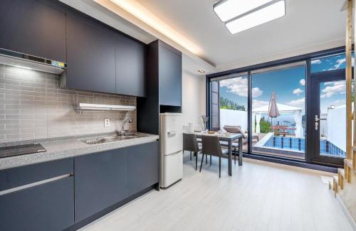 Namhae House | Namhae Palace1470 Pension