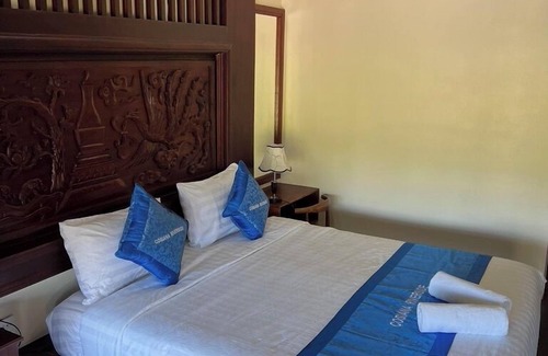 Luang Prabang Hotel | Namkhan River View