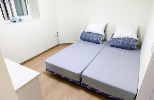 Myeongdong House | Namsan Gil House