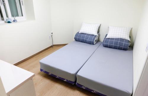 Myeongdong House | Namsan Gil House