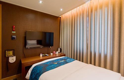 Hoehyeon-dong Hotel | Namsan Hill Hotel