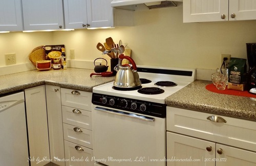 Cape Neddick House | Nana's Cottage