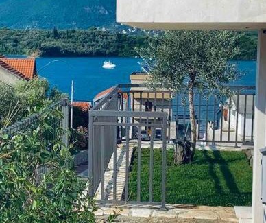 Tivat Apartment | Nana`s SeaDream Residence