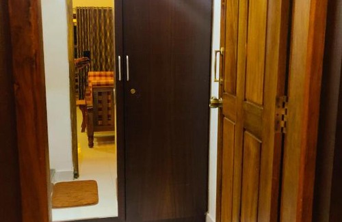 Virarajendrapet House | Nanjaraja palace