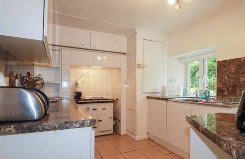 Feock Cottage | NANVIVIAN, pet friendly, character holiday cottage in Truro