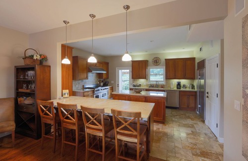 Calistoga House | Napa Valley Vineyard Estate For Active Lifestyles with 2 Pickleball Courts