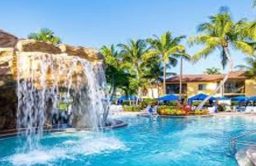 Royal Harbor Resort | Naples Bay Resort 2 Bedroom Villa. Minutes from the beach!