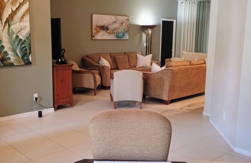 Golden Gate House | Naples, Fun, Sun for Everyone!