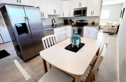 Naples Park House | Naples Gem 1.3 miles from the Beach - Private Hot Tub and Stunning Skies