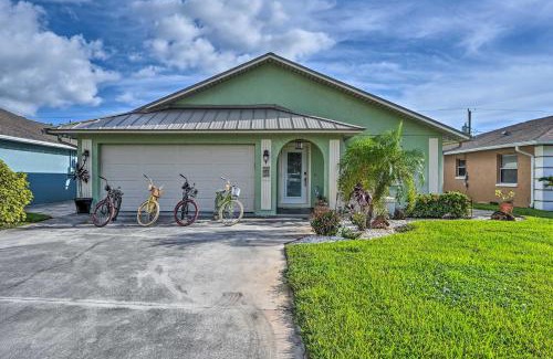 Naples Park House | Naples Paradise with Grill, 1 Mi to Vanderbilt Beach