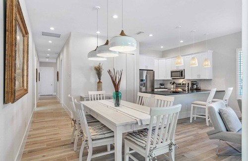 Naples Park House | Naples Park Villa: Beach, Pool, Family fun and more!