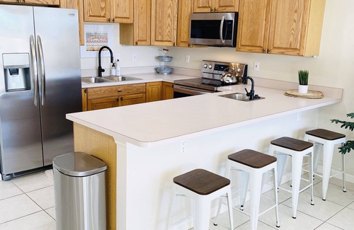 Naples Park House | Naples Pool Oasis close to Vanderbilt Beach access - 3BR/2BA + Bikes