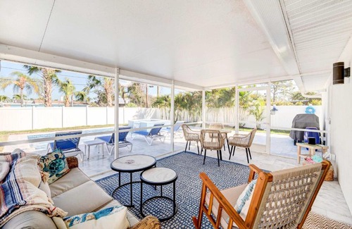 Naples Park House | Naples Vacation Home Private Pool and Hot Tub!