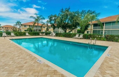 Crown Pointe Condo | Naples Vacation Rental Available Starting 4/1