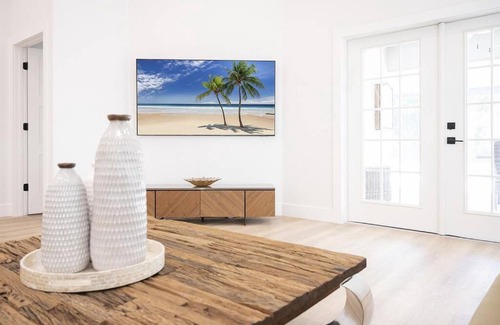 Naples Park Villa | Naples Villa with Salt water Pool