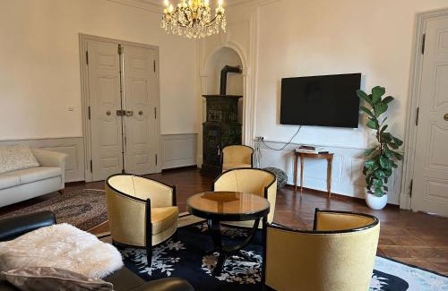 Gutenzell Apartment | Napoleonsuite auf Schloß Hürbel
