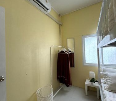 Narathiwat House | Narathiwat Homestay rumah kuning