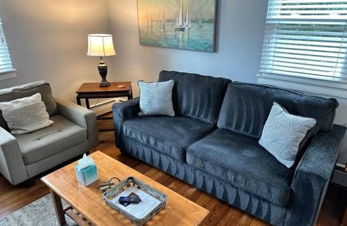 Narberth Apartment | Narberth - Fire Works, Train 2 Philly, Town Center