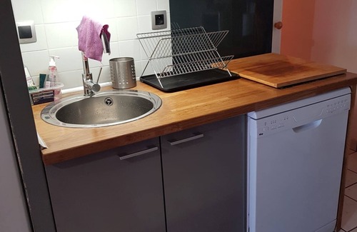 Narbonne-Plage Apartment | NARBONNE PLAGE T2 apartment of 40 M2 on the edge of the beach equipped with wifi