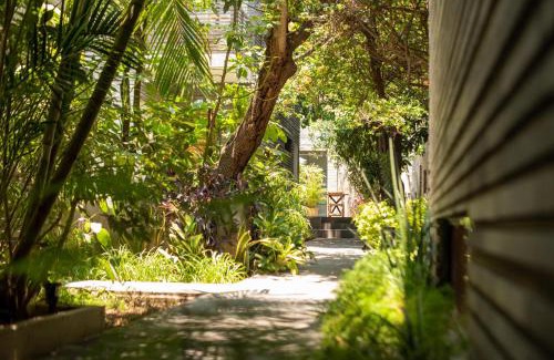 Luis Jimenez Figueroa Hotel | Nardazul "Casa de Sueños"