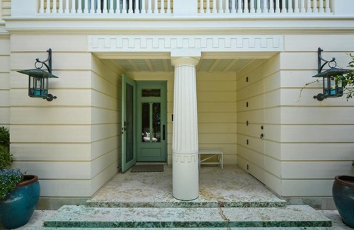 Seaside House | Narnia