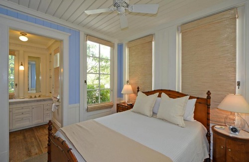 Seaside House | Narnia
