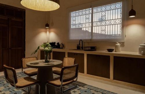 Zona Centro Apartment | Narrativ Lofts - Numen - Stylish Hideaway