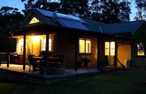 Lake Conjola Cottage | Narrawallee Creek Studio