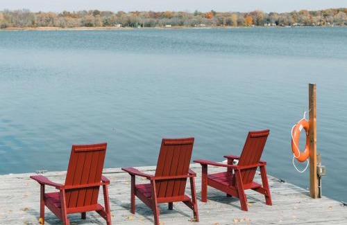 North Port House | Narrows Nook - Prince Edward County Waterfront