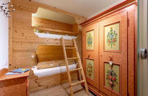 Sankt Johann in Tirol Apartment | Narzenhof Wellness Chalets, Familien & Luxus Apartments am Bauernhof