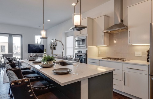 Edgehill House | Nashview- Heart of Gulch - 360º Views of Downtown!
