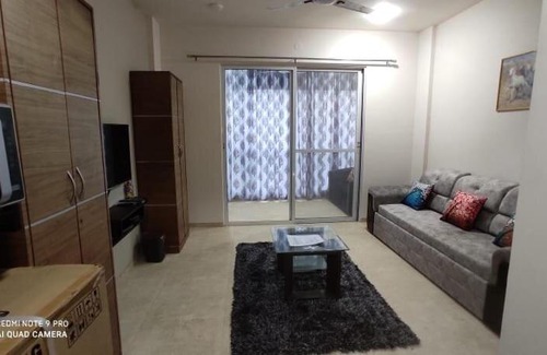 Igatpuri Apartment | NASHVILLE - Apartment with Modern Amenities