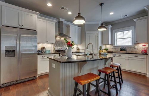 Edgehill House | Nashville Homes with King Beds
