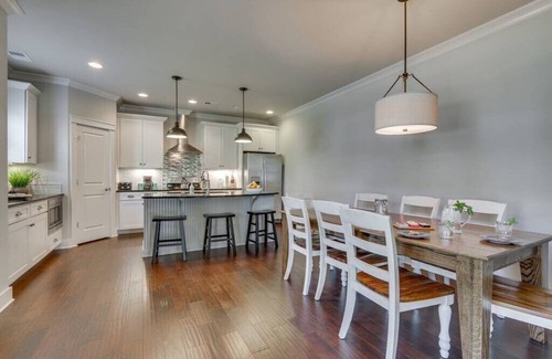 Edgehill House | Nashville Homes with King Beds