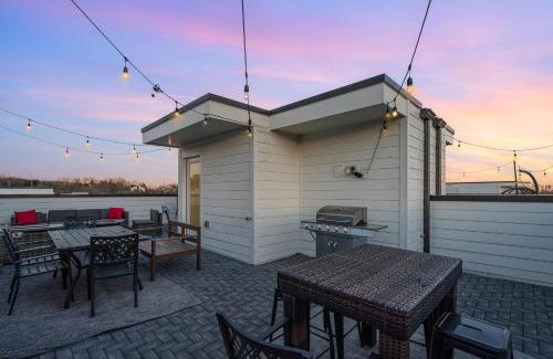Haynes Area House | Nashville Nest - RoofTop Patio - Mins To Broadway